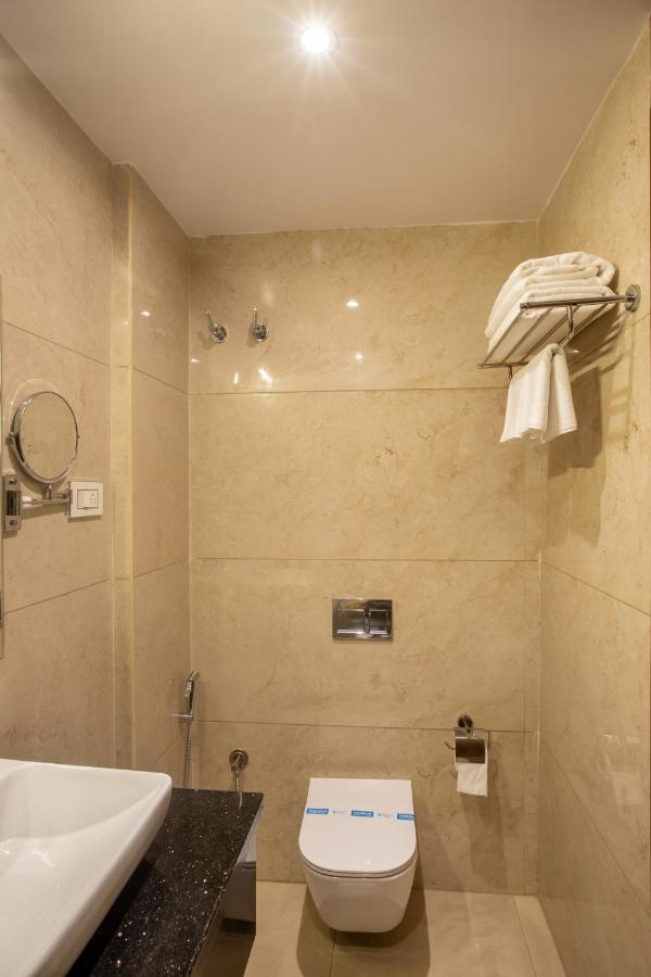 Golden Fortune Inn Hotel บังกาลอร์ ภายนอก รูปภาพ