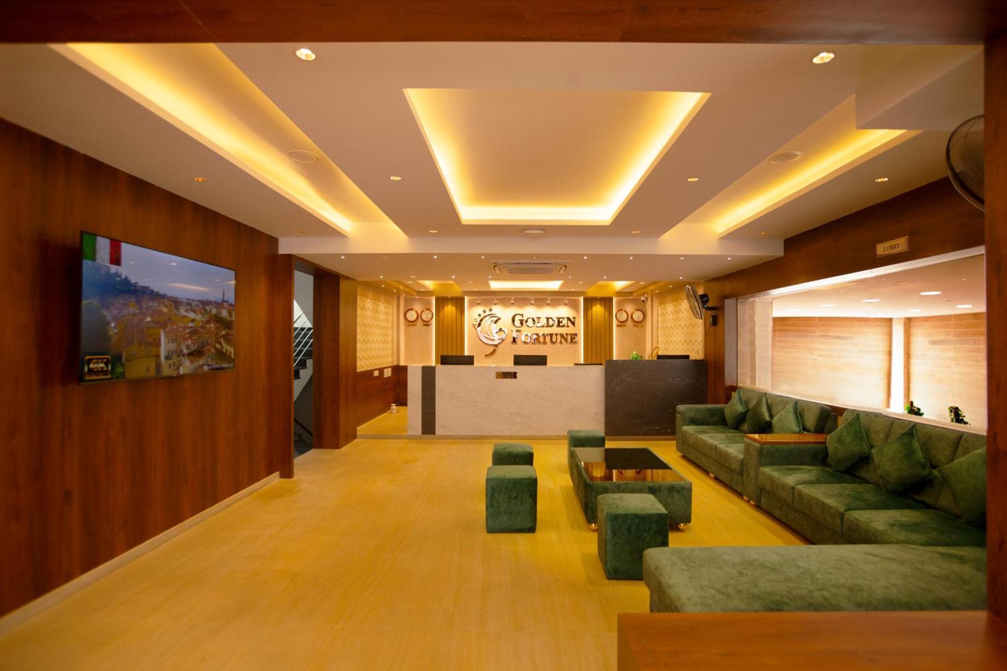 Golden Fortune Inn Hotel บังกาลอร์ ภายนอก รูปภาพ